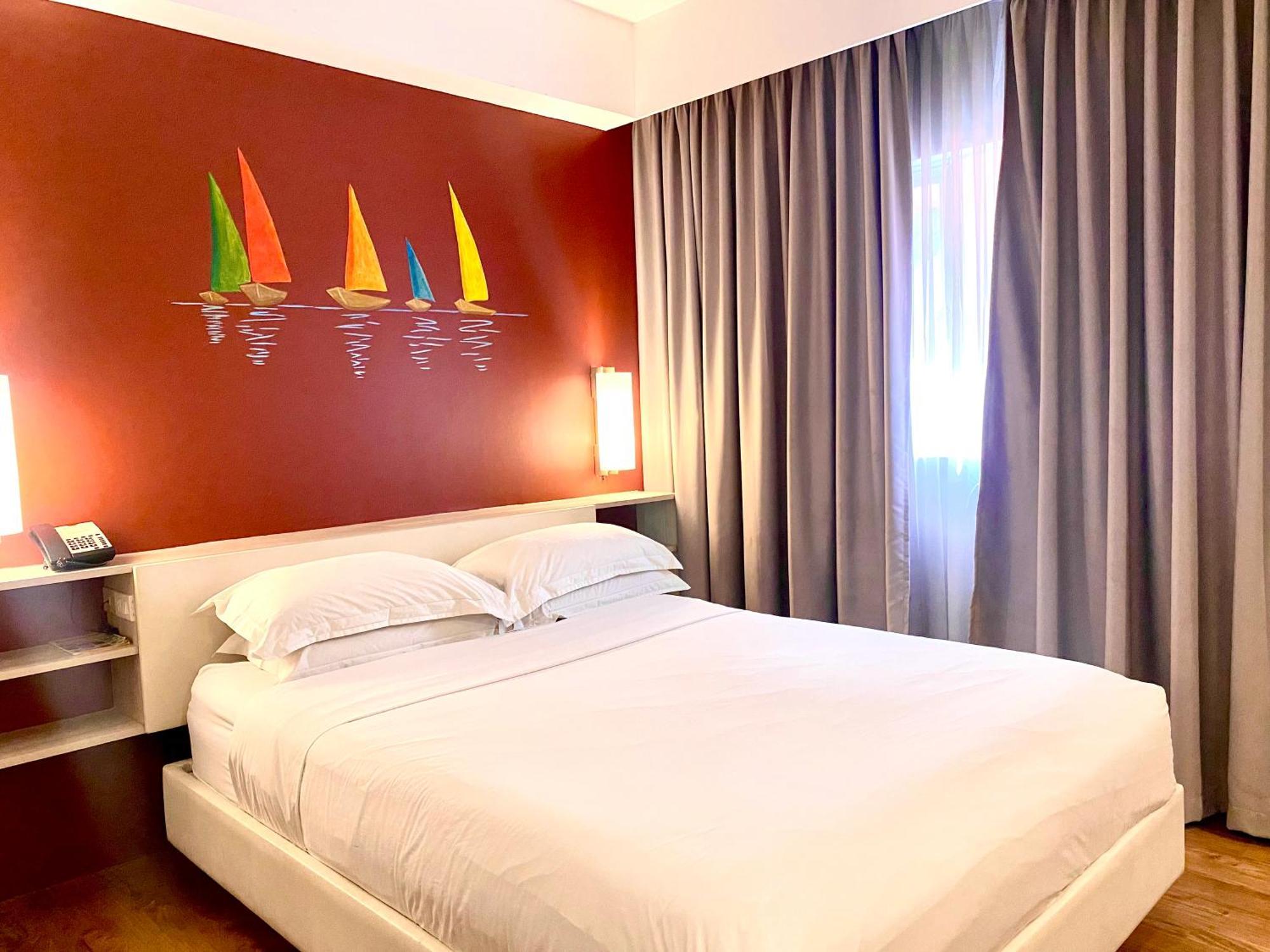 Circle Inn Hotel And Suites Bacolod Ngoại thất bức ảnh