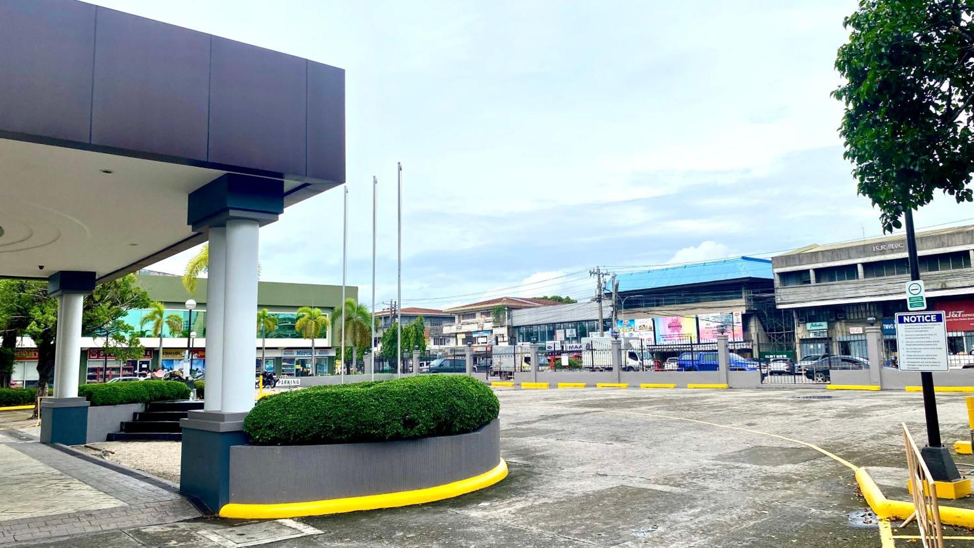 Circle Inn Hotel And Suites Bacolod Ngoại thất bức ảnh