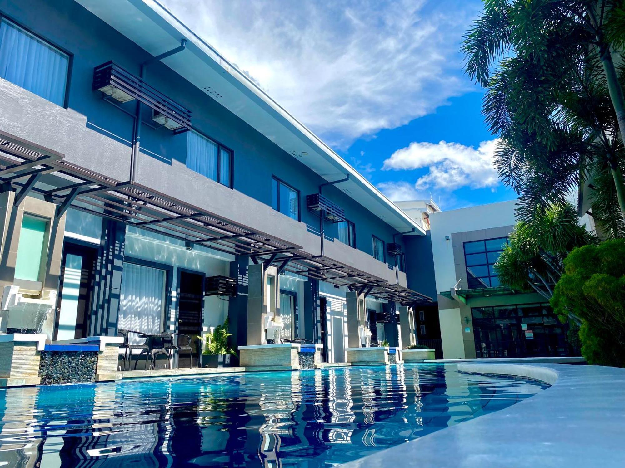 Circle Inn Hotel And Suites Bacolod Ngoại thất bức ảnh