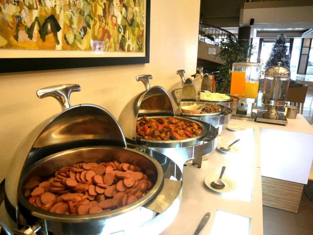 Circle Inn Hotel And Suites Bacolod Ngoại thất bức ảnh